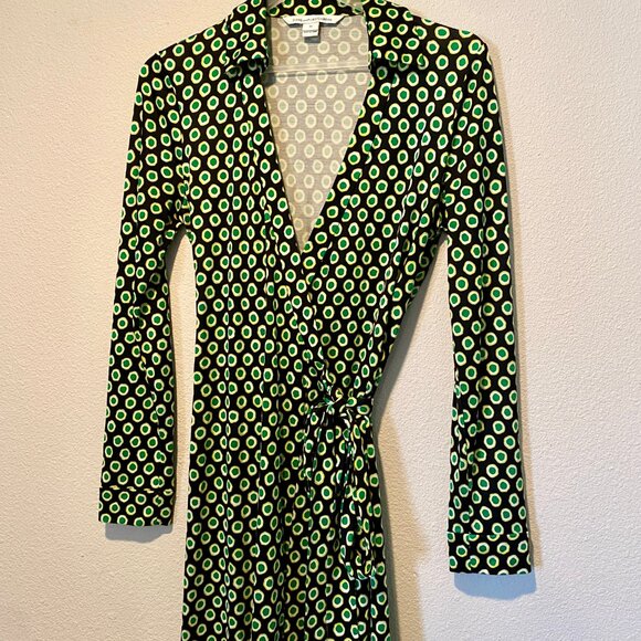 Diane Von Furstenberg Green Polka Dot Silk Wrap Dress Size‎ 10 - Picture 3 of 6